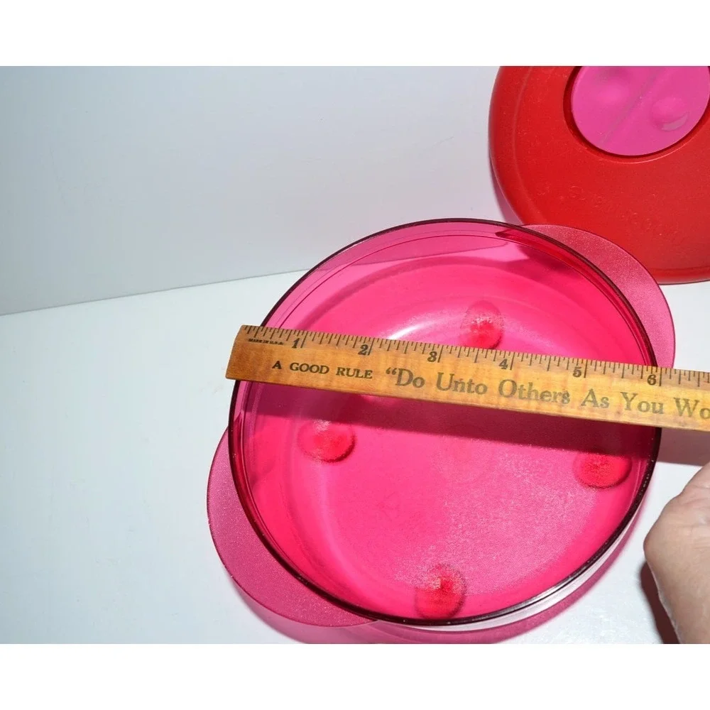 Tupperware Rock N Serve Microwaveable Container 2.5 Cups 4151A Red